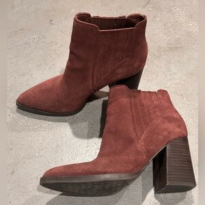 Marc Fisher pointed toe Chelsea bootie size 6.5